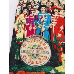 Collectible Vintage 1996 Beatles 100% Silk Sgt Peppers Novelty Tie USA Bombastic